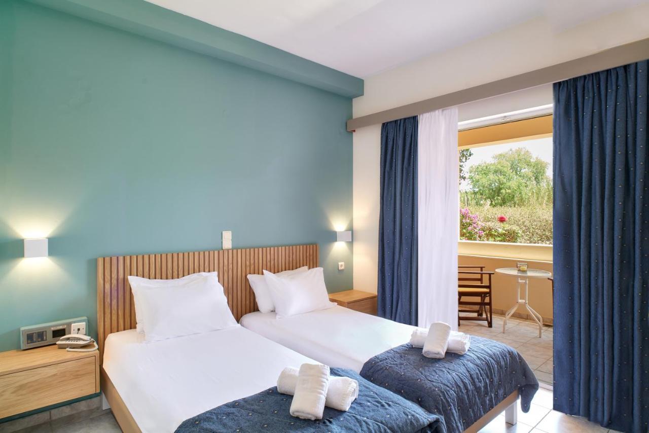 Stalós Pegasus Hotel מראה חיצוני תמונה