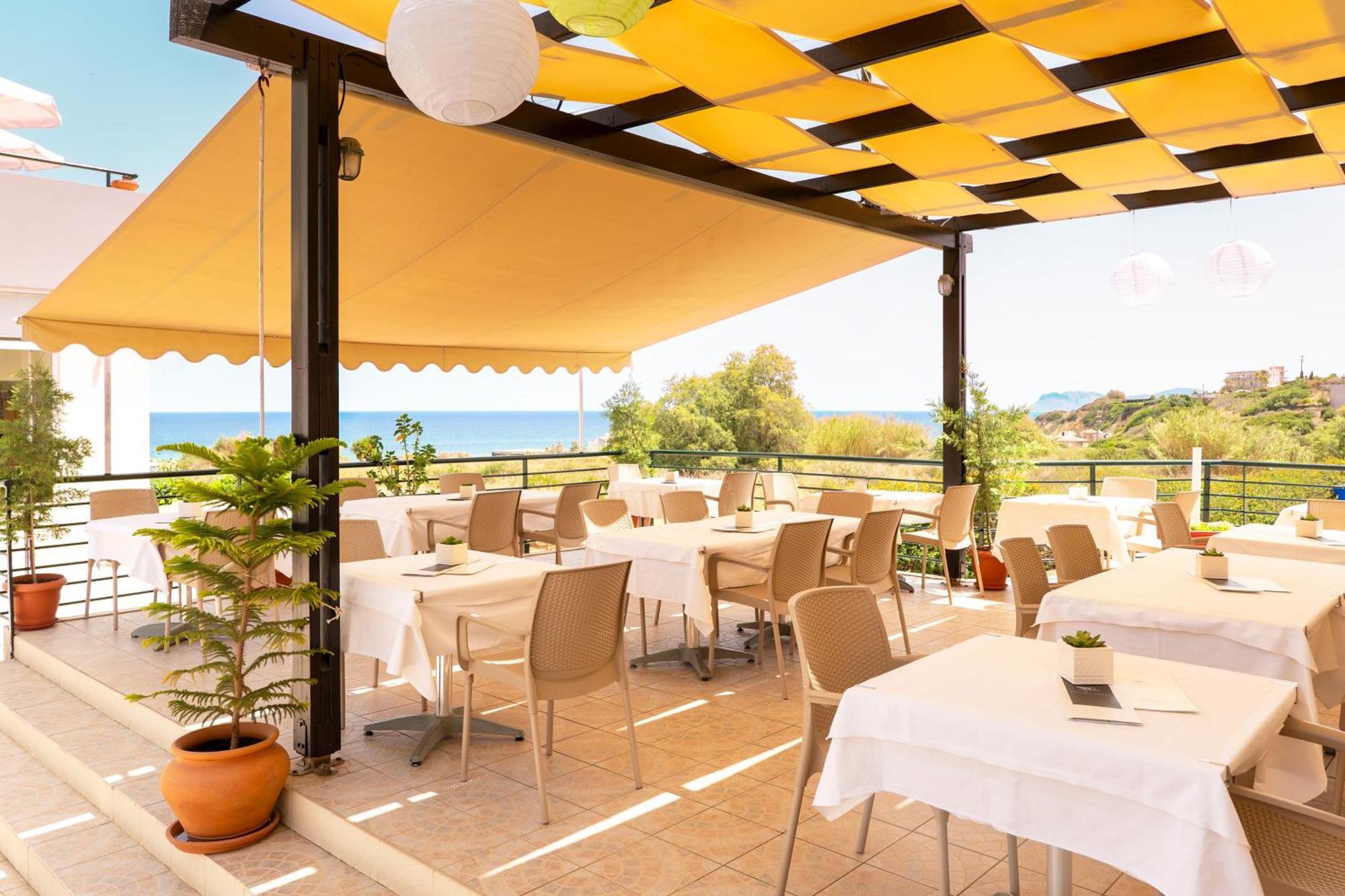 Stalós Pegasus Hotel מראה חיצוני תמונה