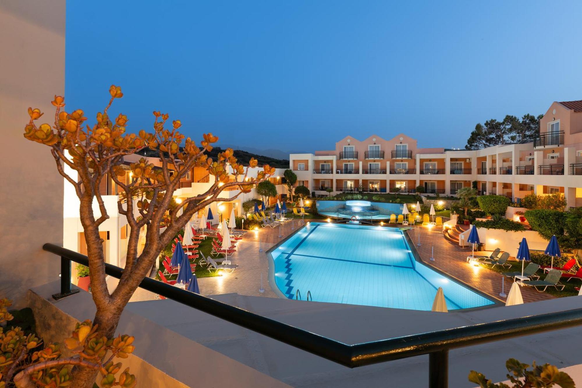 Stalós Pegasus Hotel מראה חיצוני תמונה