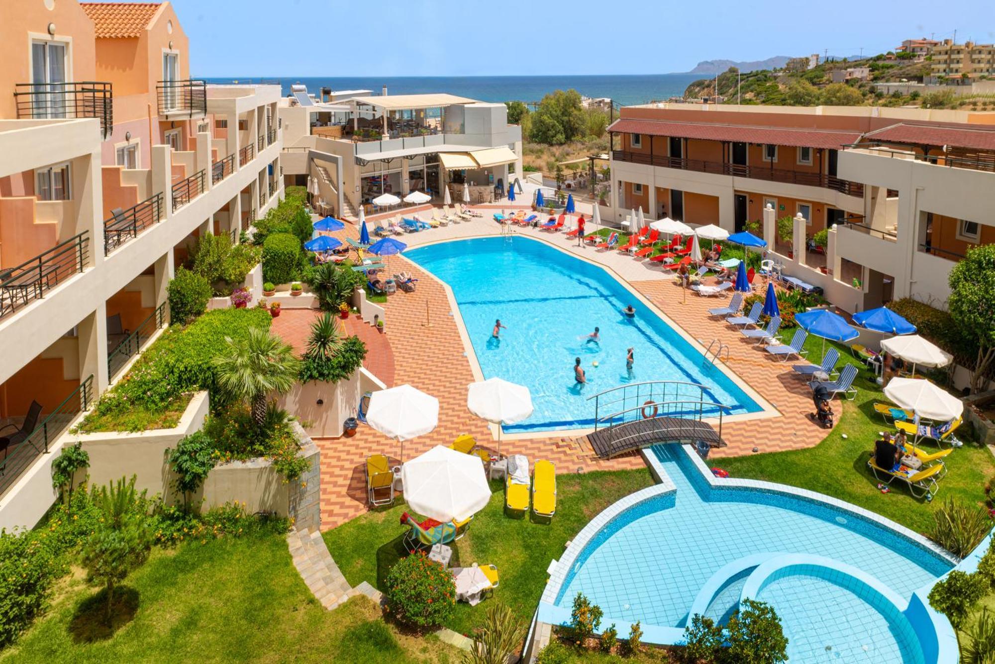Stalós Pegasus Hotel מראה חיצוני תמונה