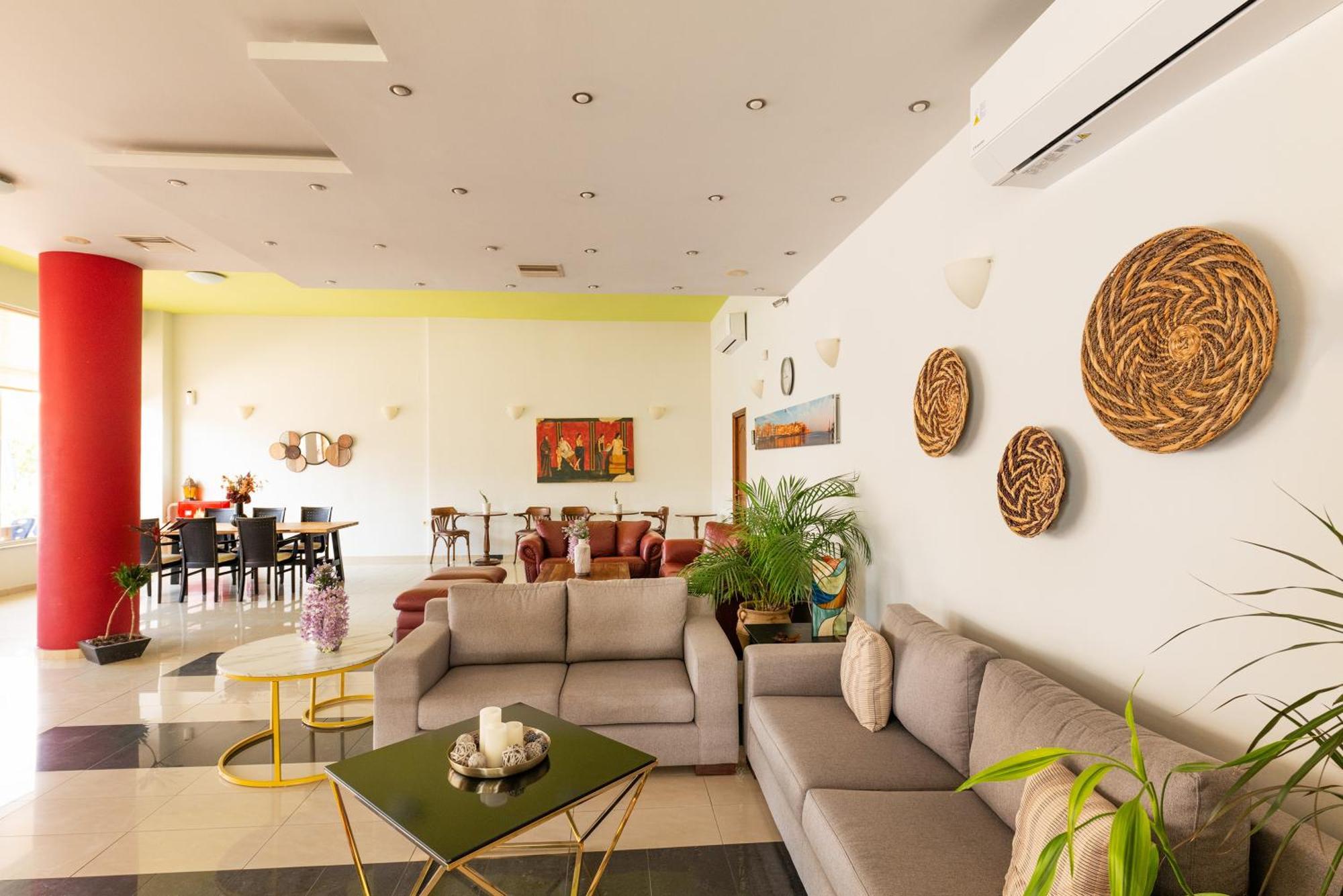 Stalós Pegasus Hotel מראה חיצוני תמונה