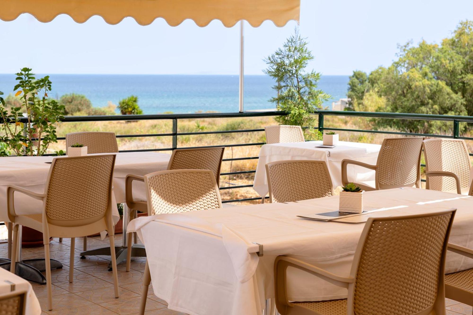 Stalós Pegasus Hotel מראה חיצוני תמונה
